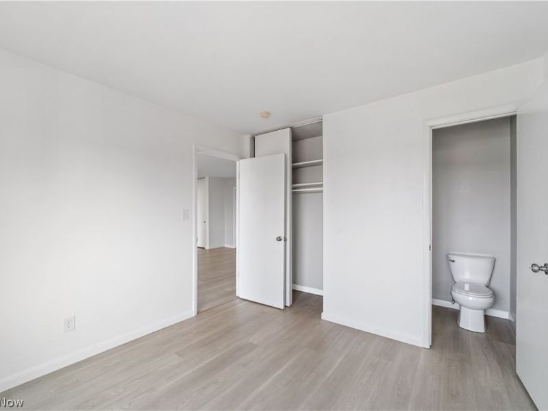 25735 Lorain Road, North Olmsted, OH 44070 Photo 19