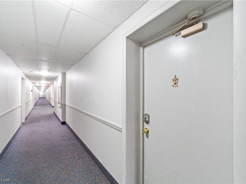 25735 Lorain Road, North Olmsted, OH 44070 Photo 2