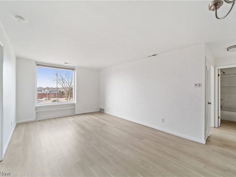 25735 Lorain Road, North Olmsted, OH 44070 Photo 6