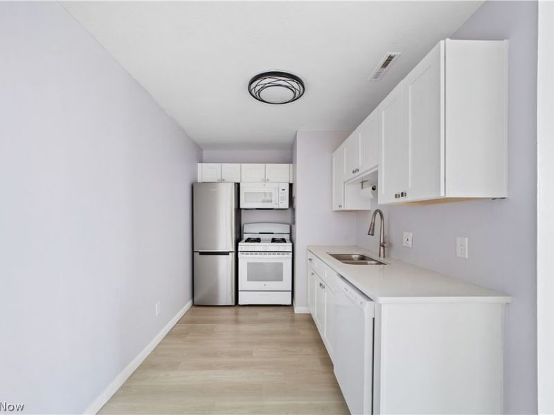 25735 Lorain Road, North Olmsted, OH 44070 Photo 7