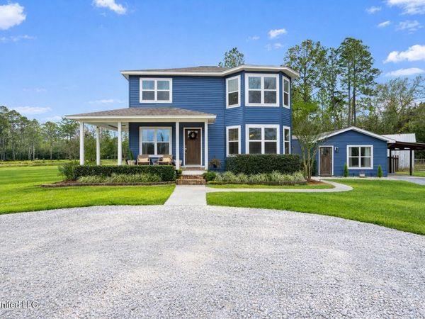 15392 Three Rivers Road, Biloxi, MS 39532