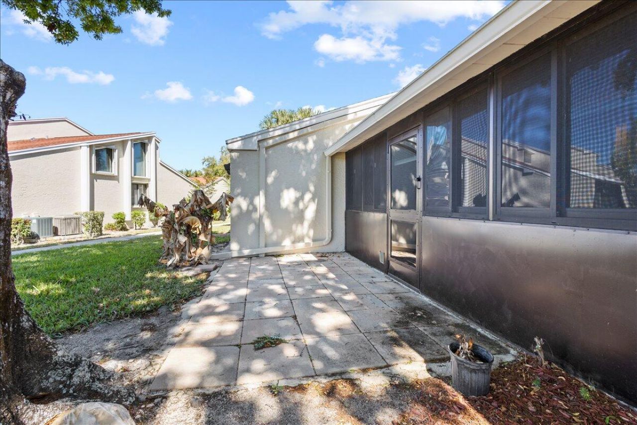 1652 SW Crossing Circle, Palm City, FL 34990 Photo