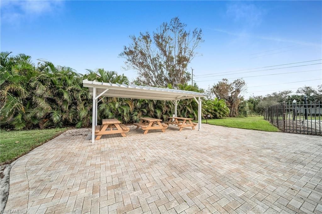 15069 Cloverdale Dr, Fort Myers, FL 33919 Photo