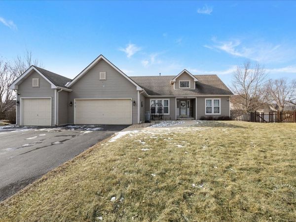 313 Carrie Court, North Aurora, IL 60542