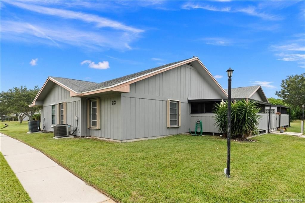 4047 NW Cinnamon Tree Circle, Jensen Beach, FL 34957 Photo