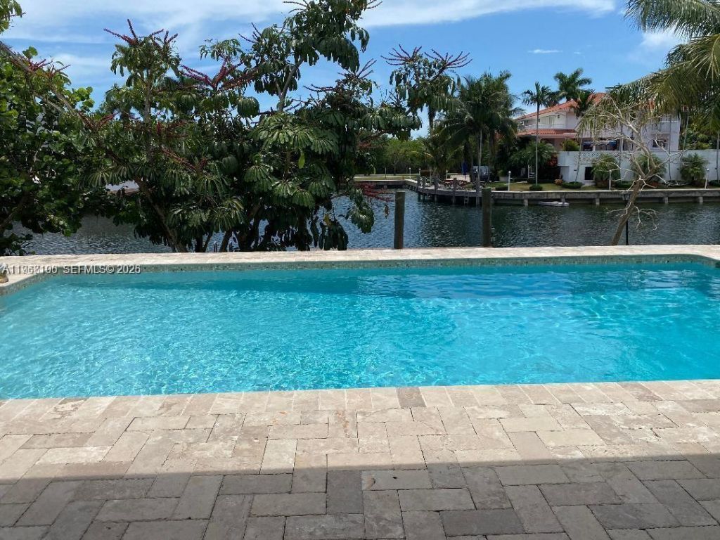 1460 Tagus Ave, Coral Gables, FL 33156 Photo