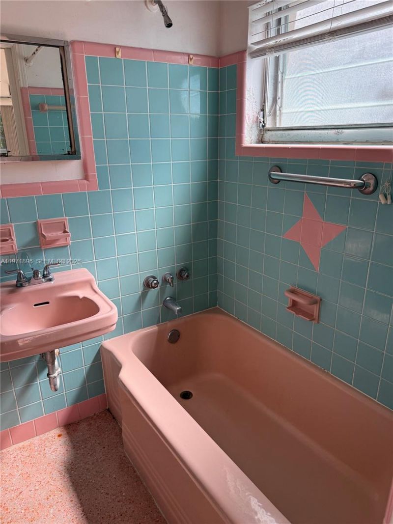 1512 SW 14th Ter, Unit B, Miami, FL 33145 Photo