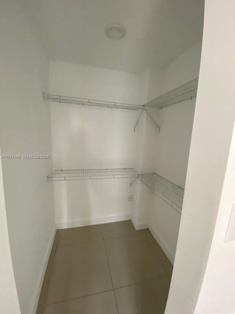 423 E 27th St, Unit 102, Hialeah, FL 33013 Photo