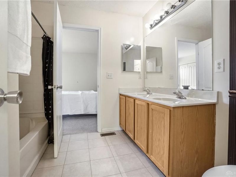 4039 Spyglass Hill, Mason, OH 45040 Photo 25