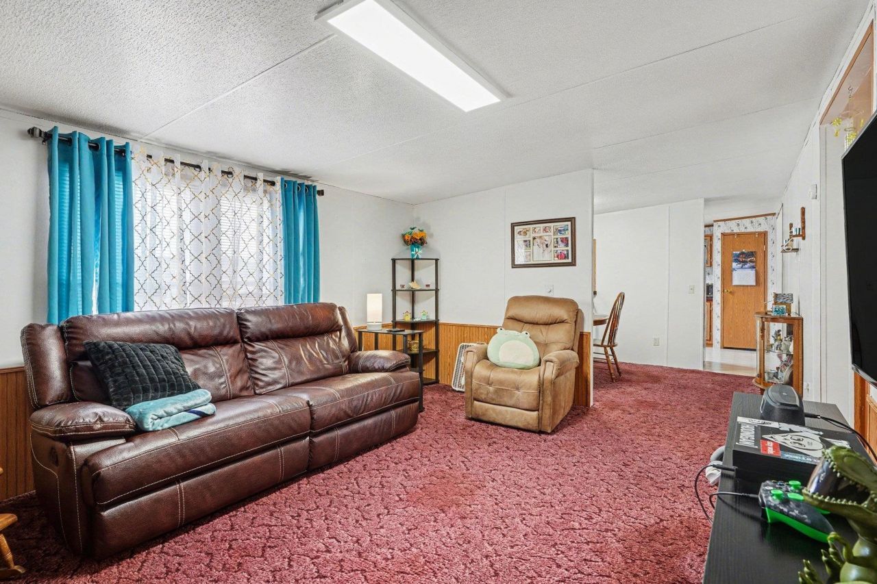 1619 Grain Bin Rd.  Photo 10