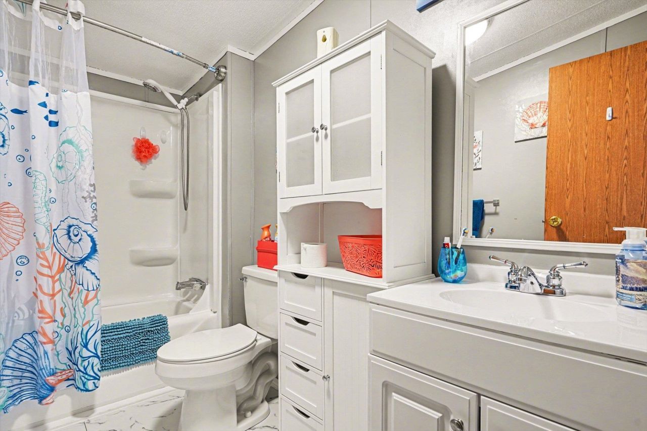 1619 Grain Bin Rd.  Photo 23