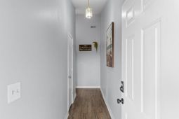 1129 White Tree Ln. photo 4