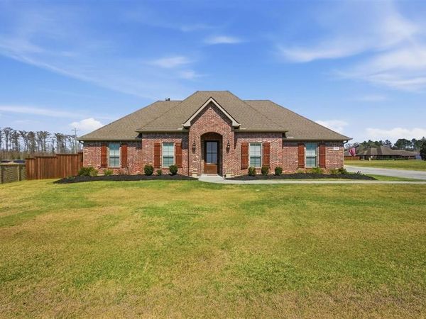 2790 Newberry Station Drive, Lake Charles, LA 70611