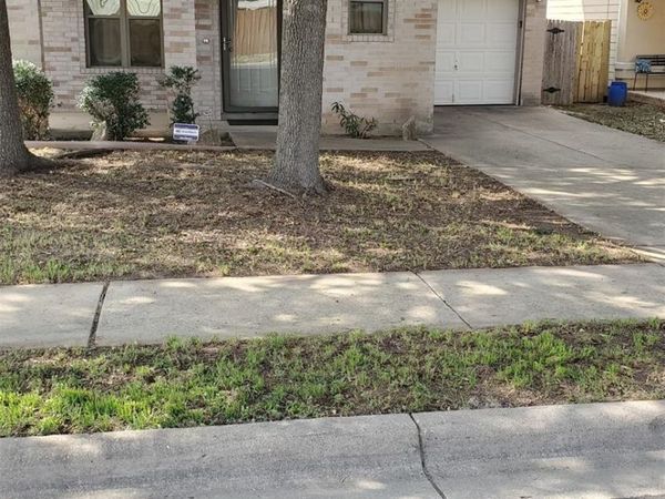 13213 Sea Biscuit DR, Del Valle, TX 78617