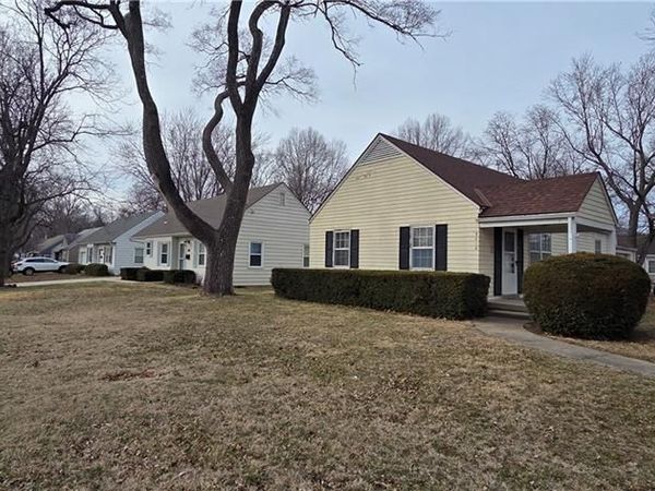 5016 W 51st Street, Roeland Park, KS 66205