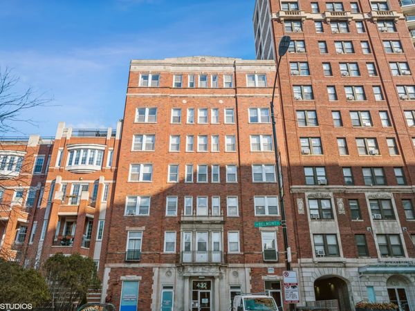 432 W Belmont Avenue , Unit 407, Chicago, IL 60657