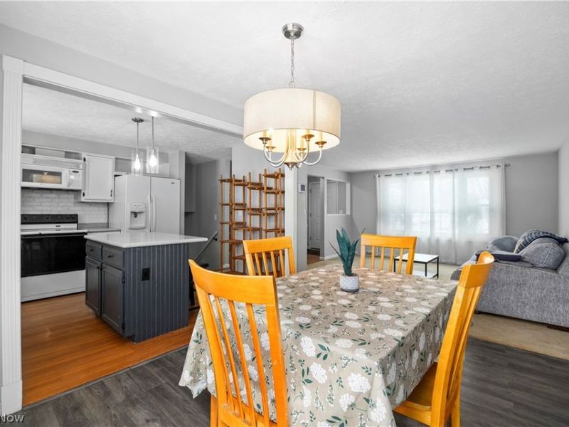 35884 Laurel Circle, North Ridgeville, OH 44039 Photo 10