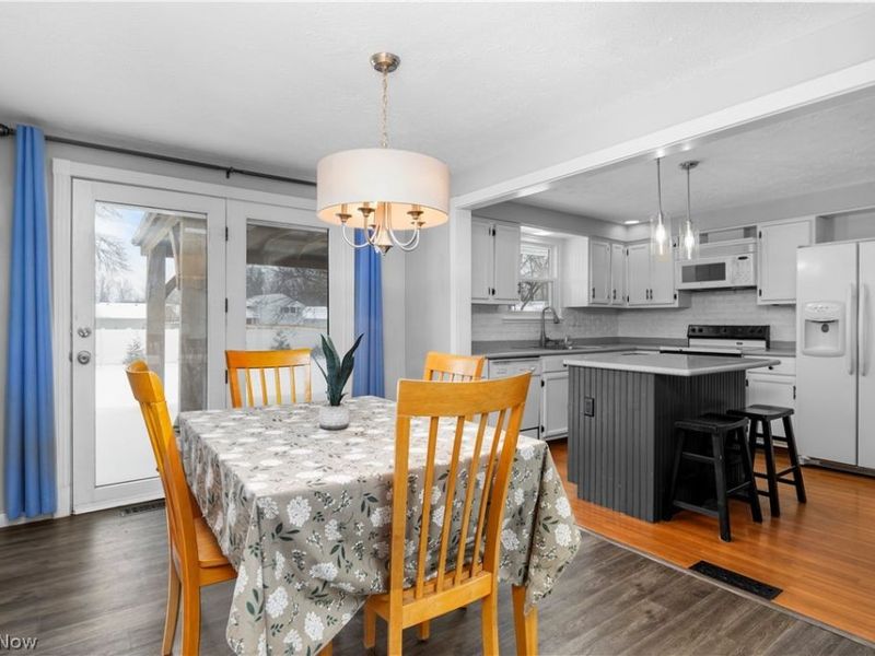 35884 Laurel Circle, North Ridgeville, OH 44039 Photo 11