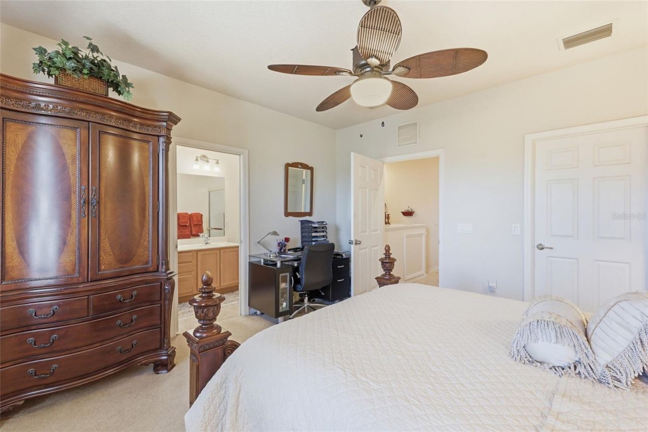 3880 82nd Avenue Circle E, Unit 104, Sarasota, FL 34243 Photo