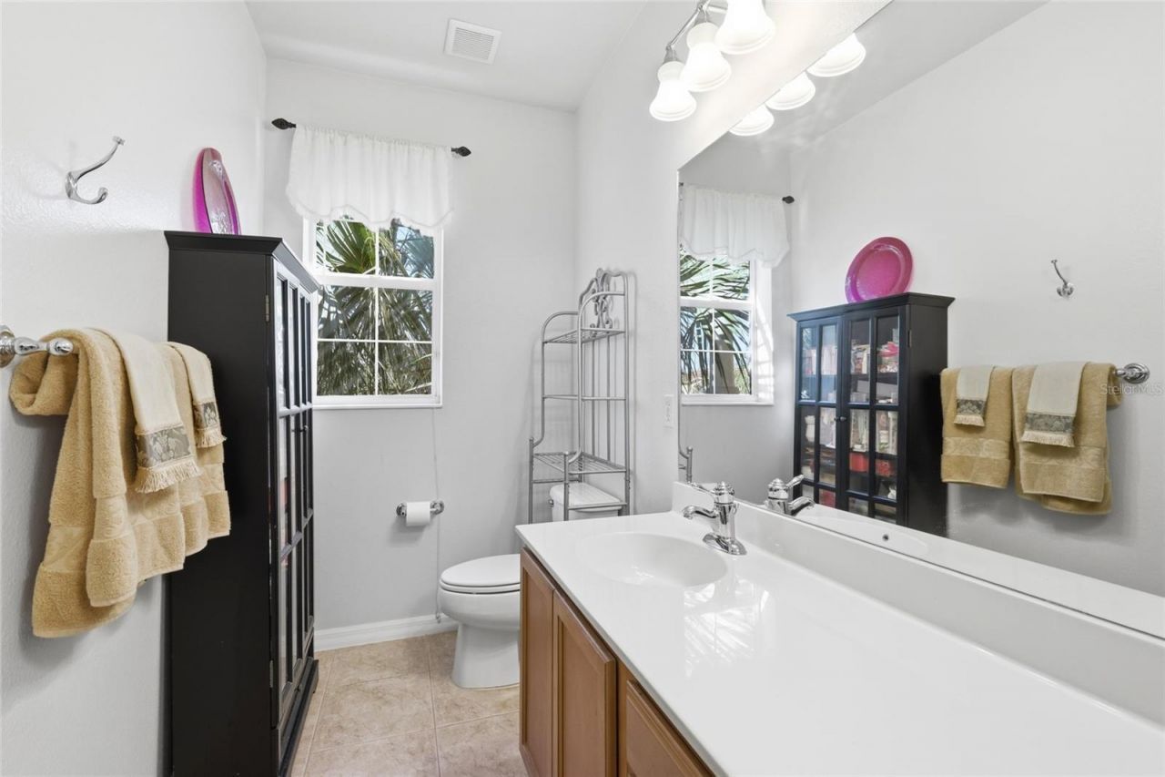 3880 82nd Avenue Circle E, Unit 104, Sarasota, FL 34243 Photo