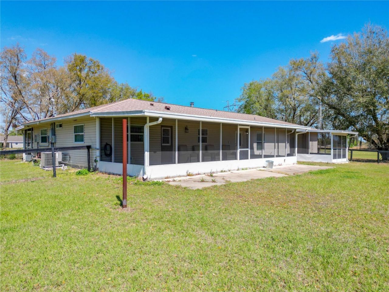295 Locust Pass, Ocala, FL 34472 Photo