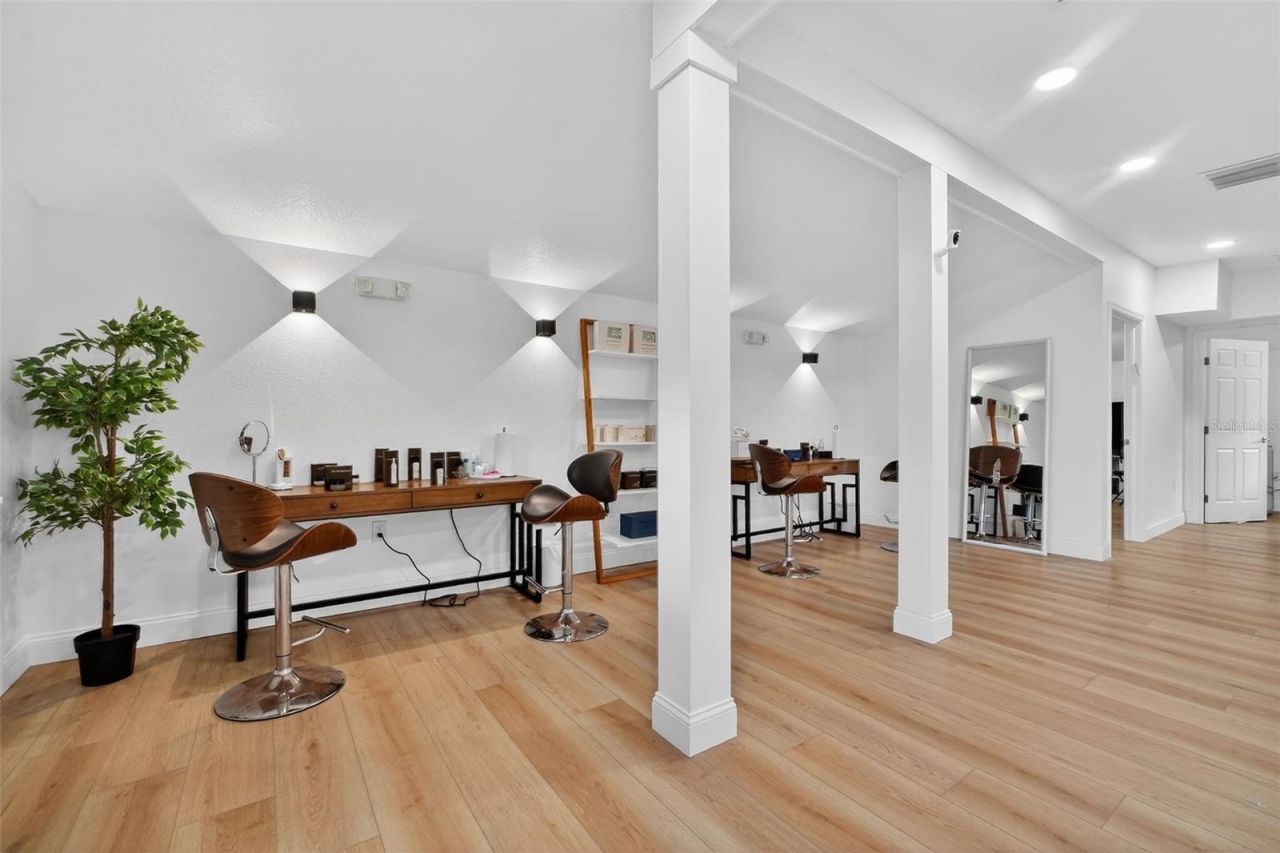 411 Flagler Avenue, New Smyrna Beach, FL 32169 Photo