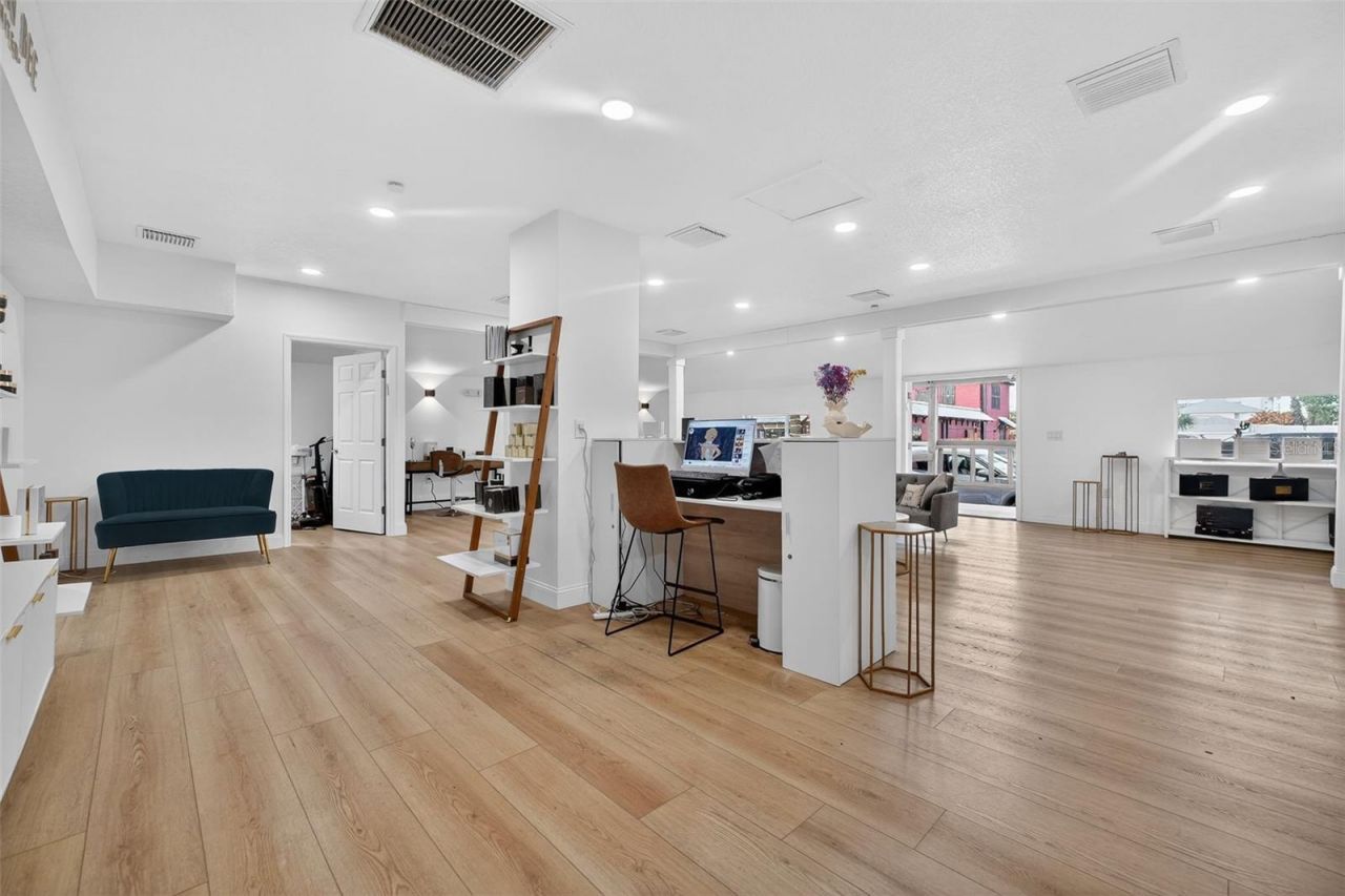 411 Flagler Avenue, New Smyrna Beach, FL 32169 Photo