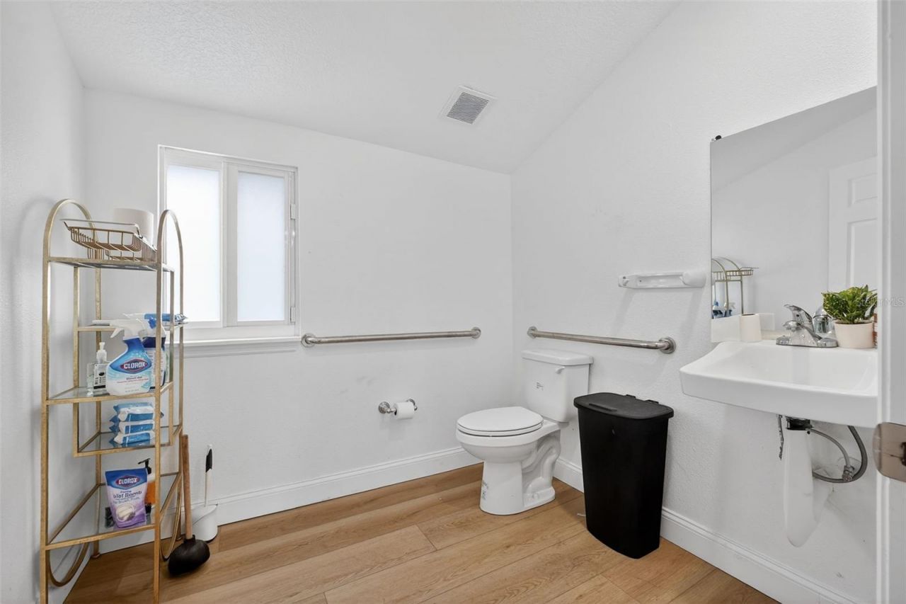 411 Flagler Avenue, New Smyrna Beach, FL 32169 Photo