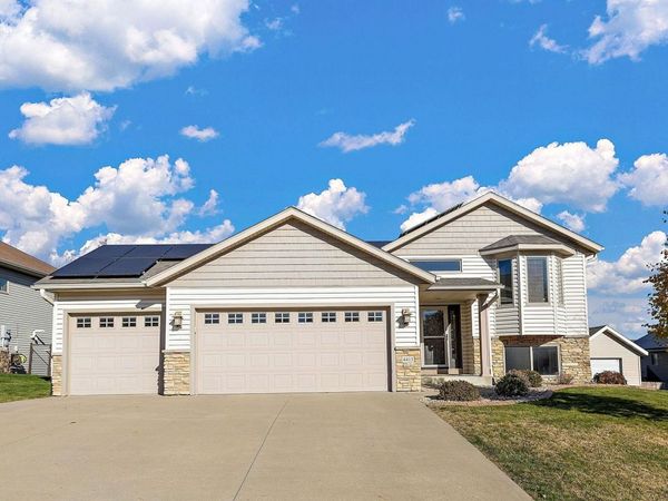 4413 35th Street NW, Rochester, MN 55901