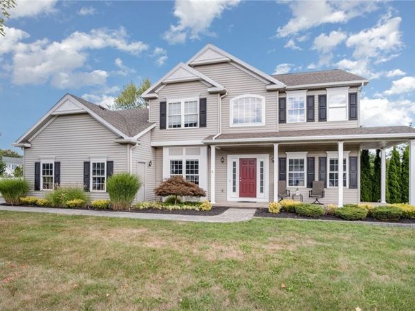 5 Alton Way, West Henrietta, NY 14586