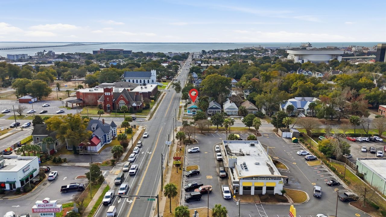 823 E Gadsden St, Pensacola, FL 32501 Main Photo