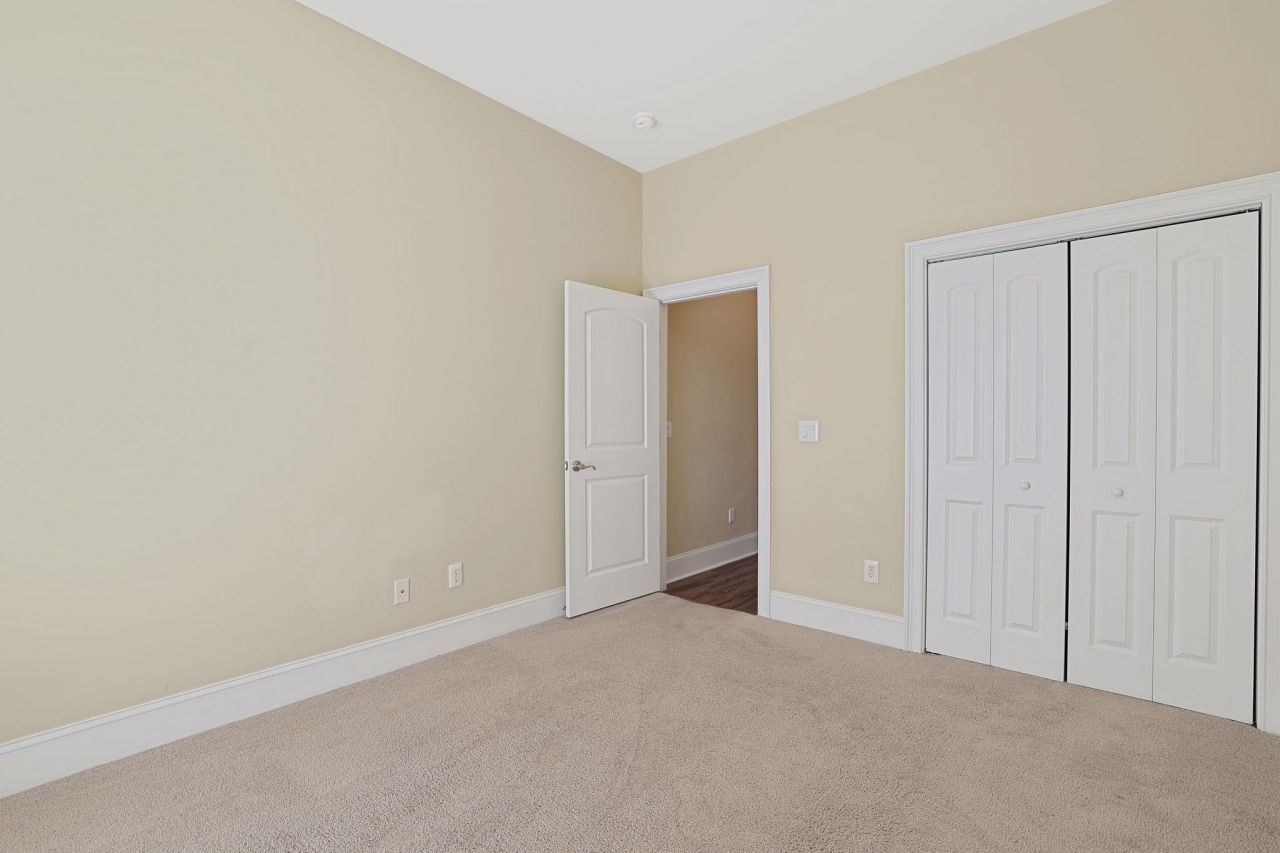 257 Venice Way  Photo 21