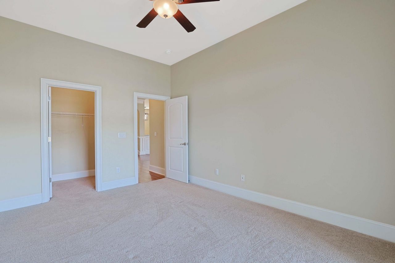 257 Venice Way  Photo 26