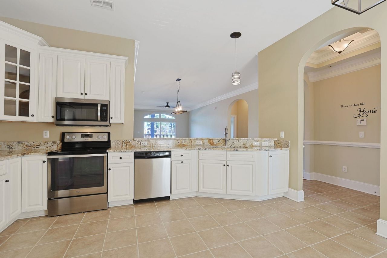 257 Venice Way  Photo 9