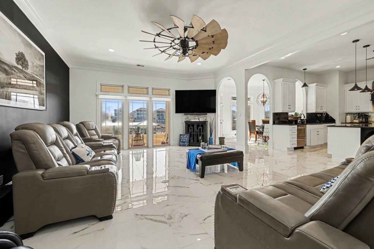 9737 Anchor Dr.  Photo 11