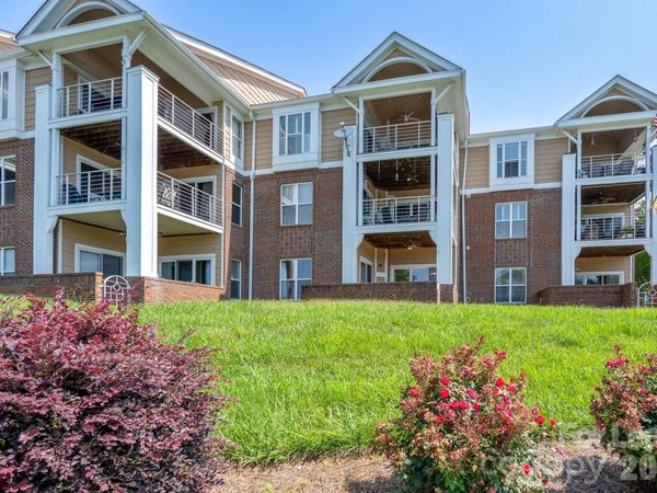 18511 Harborside Drive, Cornelius, NC 28031