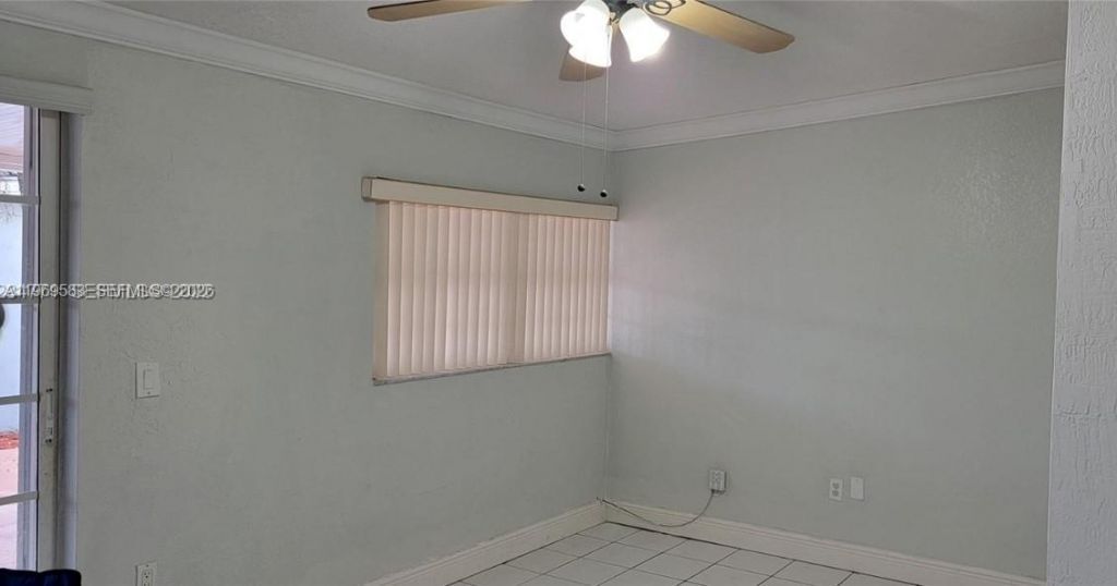 10835 SW 41st Ter , Miami, FL 33165 Photo