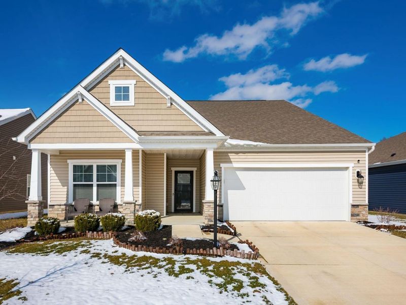 521 Curry Drive , Pataskala, OH 43062 Photo 1