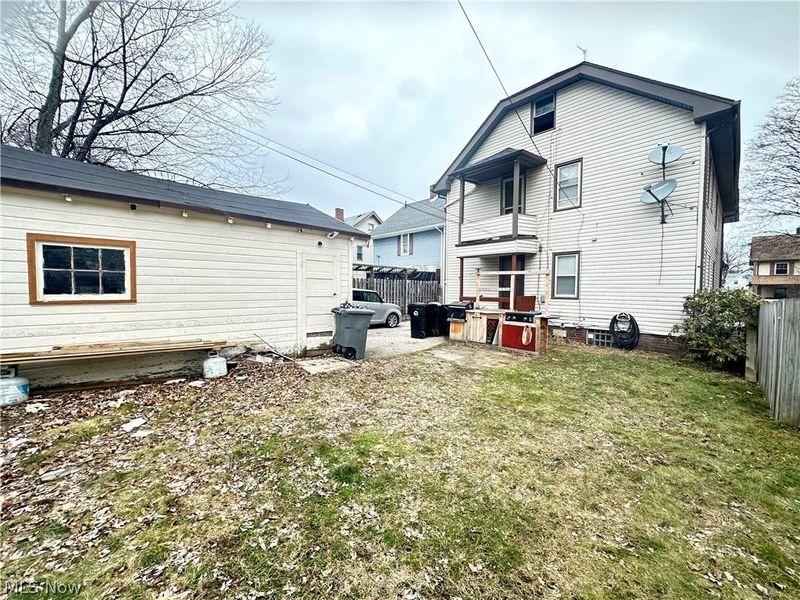 2007 Tate Avenue, Cleveland, OH 44109 Photo 22