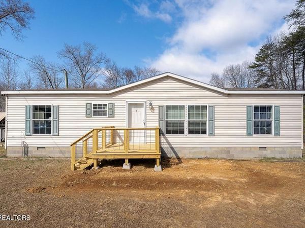 582 Doug Luna Rd, Walling, TN 38587