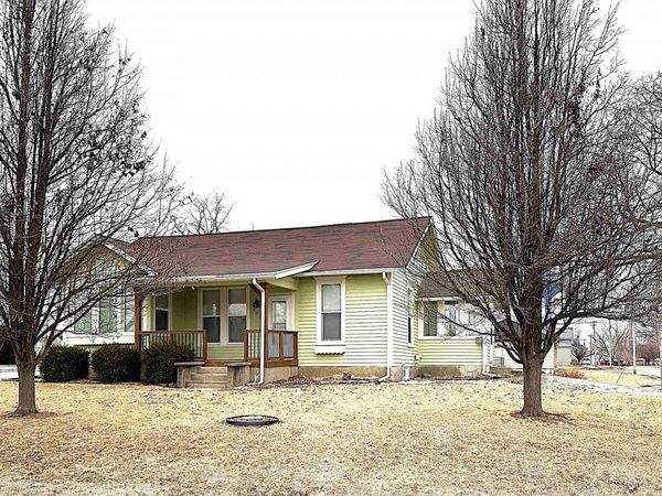 507 E Dallas St, Montezuma, IA 50171