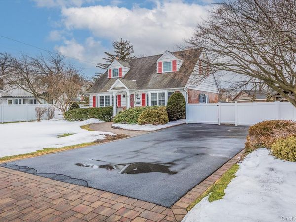 45 Terry Lane, Commack, NY 11725