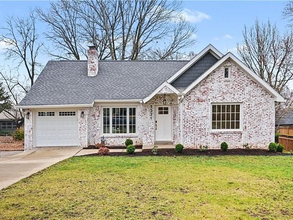 5321 Norwood Road, Fairway, KS 66205