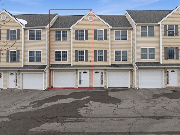 417 Hildreth St, Unit 30, Lowell, MA 01850