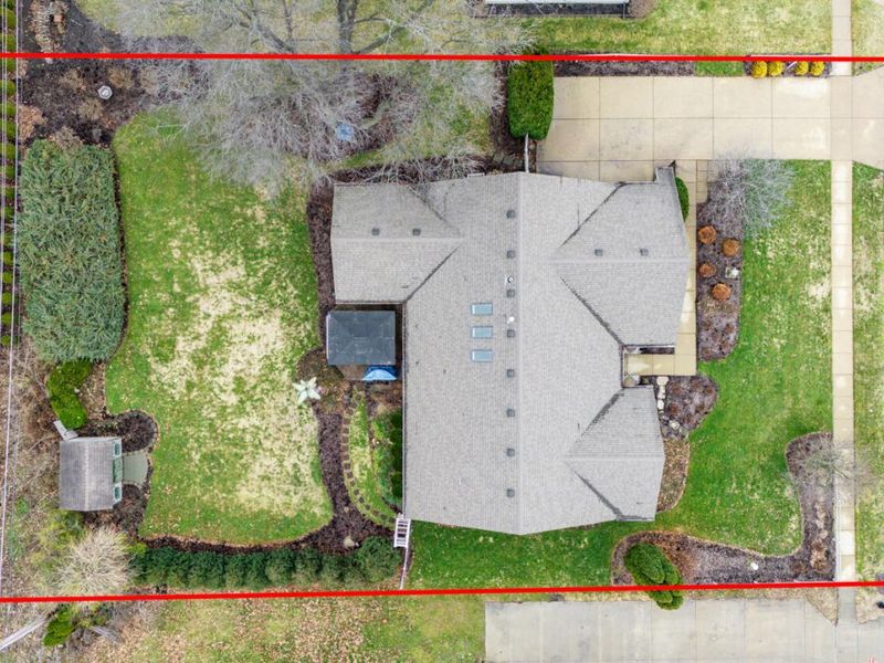 735 Chaucer Lane, Tipp City, OH 45371 Photo 4