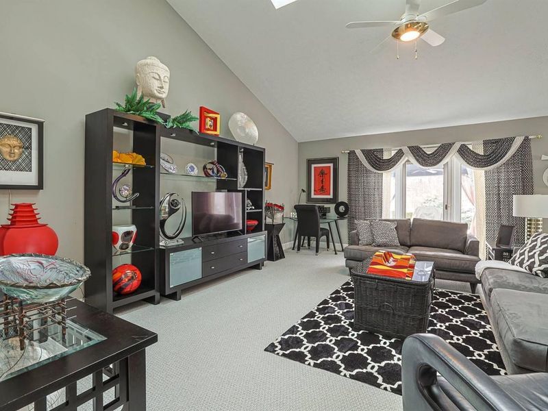 735 Chaucer Lane, Tipp City, OH 45371 Photo 6