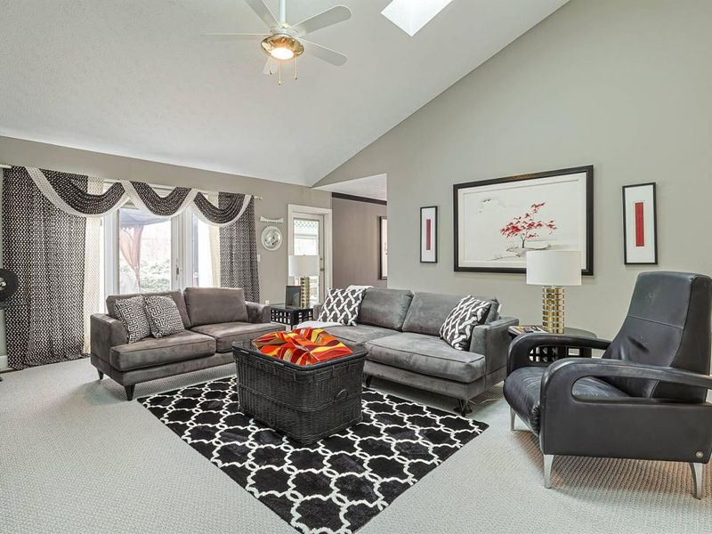 735 Chaucer Lane, Tipp City, OH 45371 Photo 7