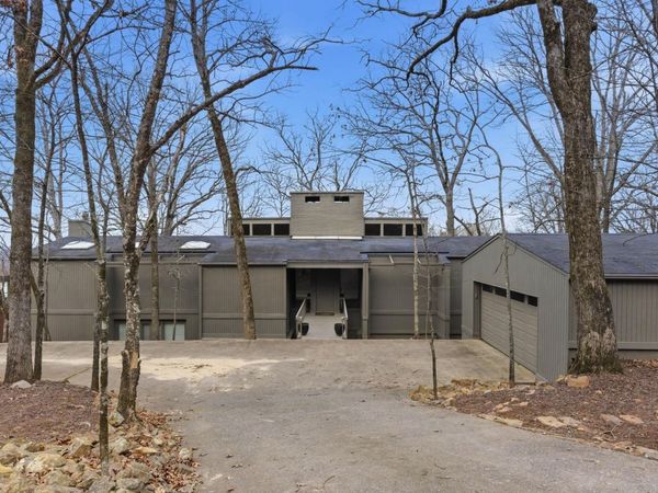 9 Timberlake Drive, Little Rock, AR 72202