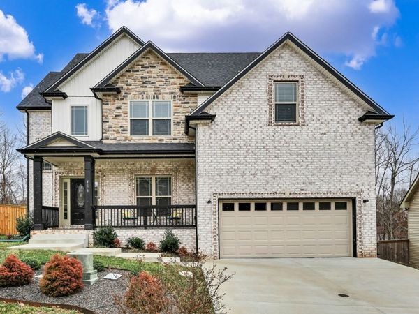 416 Glenstone Springs Dr , Clarksville, TN 37043