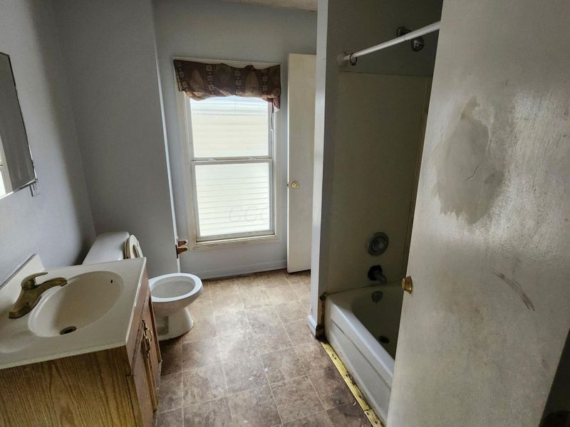 901 Lockbourne Road , Columbus, OH 43206 Photo 7